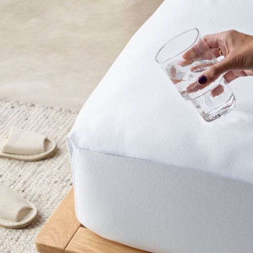 Staydry Duratherme Mattress Protector