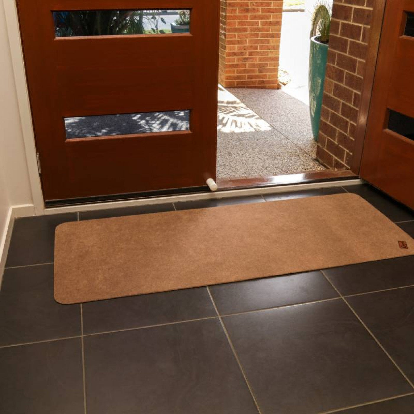 Conni Anti-Slip Floor Mat Long Runner - Pebble: Dimensions: 60cm x 150cm