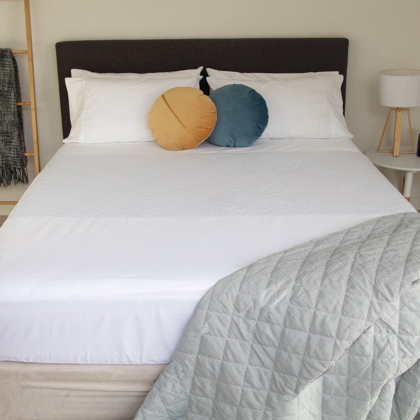 Conni Bed Pad with Intergrated Fitted Sheet